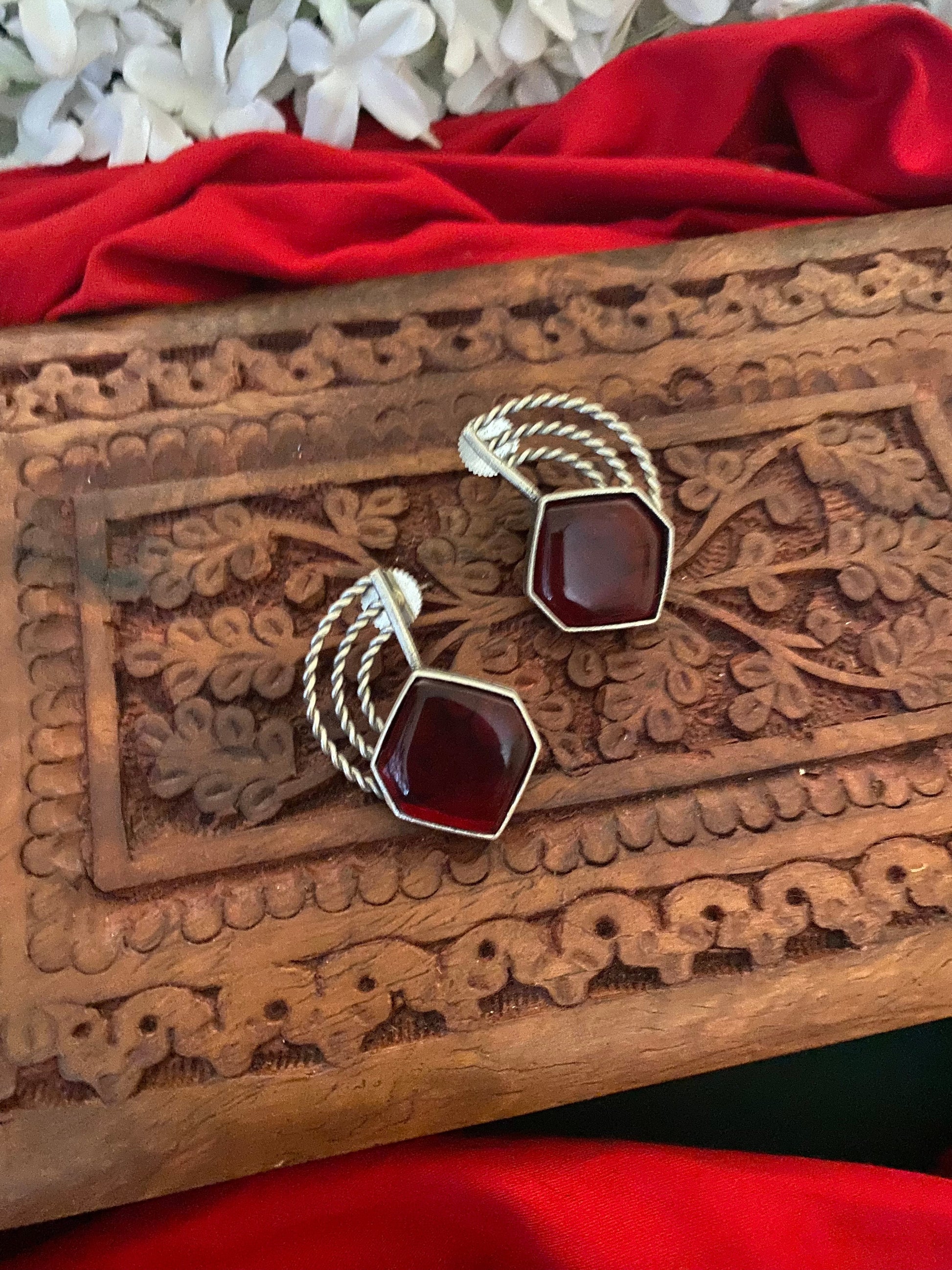 HALF MOON STUDS Gehnacollections