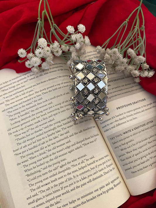 BARFI SEESH KADA Gehnacollections