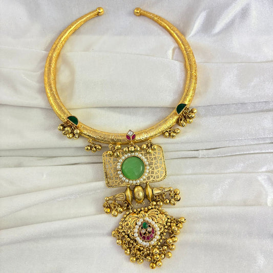 TANIKA HASLI Gehnacollections