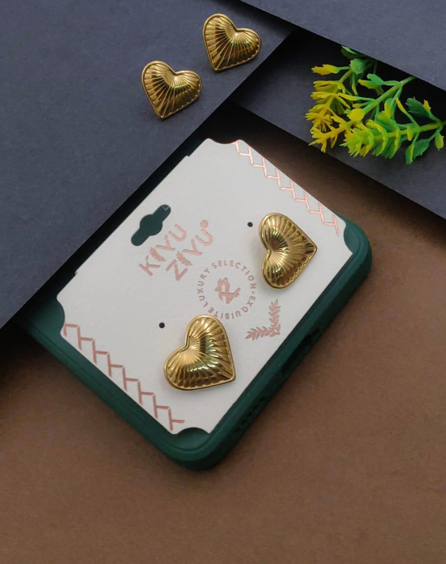 Heart stud Gehnacollections