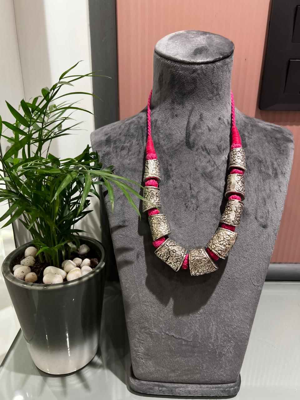 AVEENA NECKLACE Gehnacollections