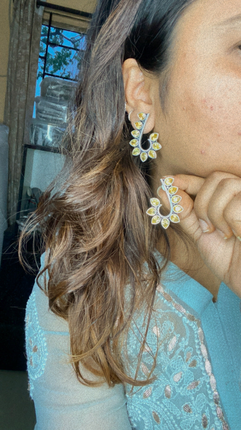 CURVE STUDS Gehnacollections