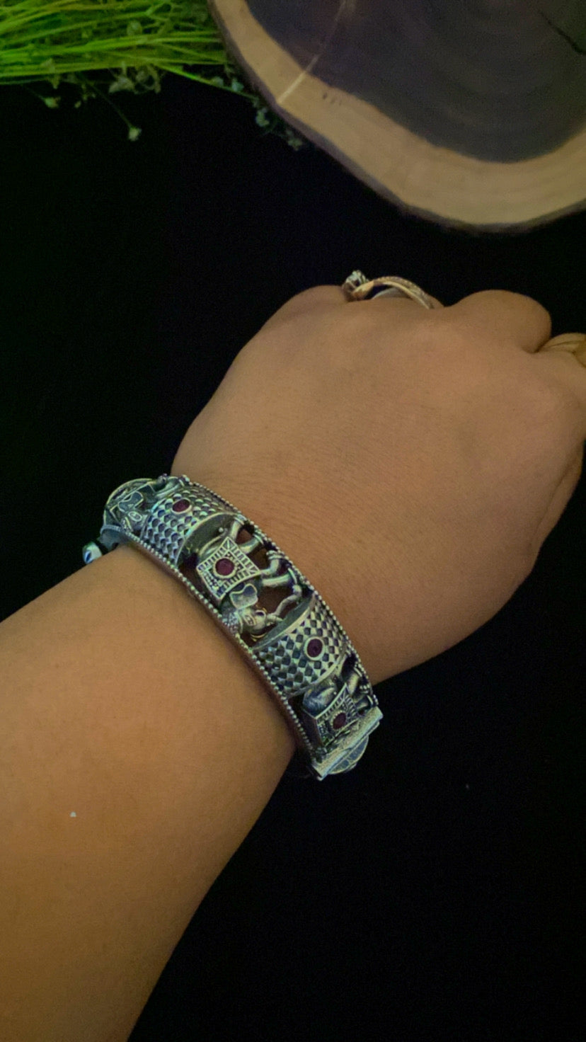 ELEPHANT KADA Gehnacollections