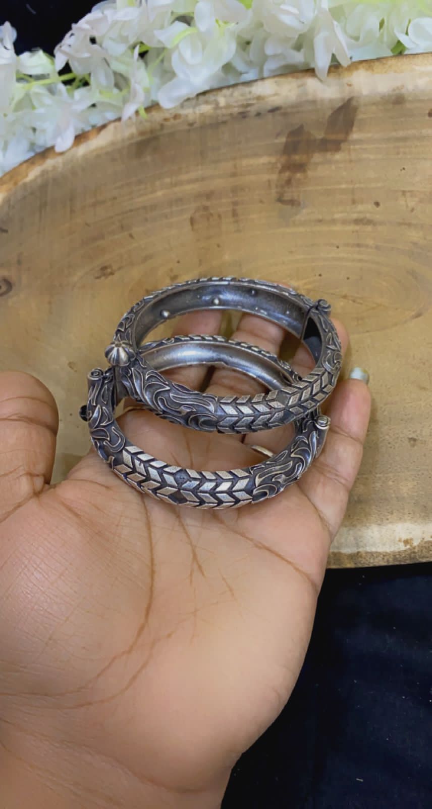 SABYA SILVER ANTIQUE POLISH KADA Gehna Collections