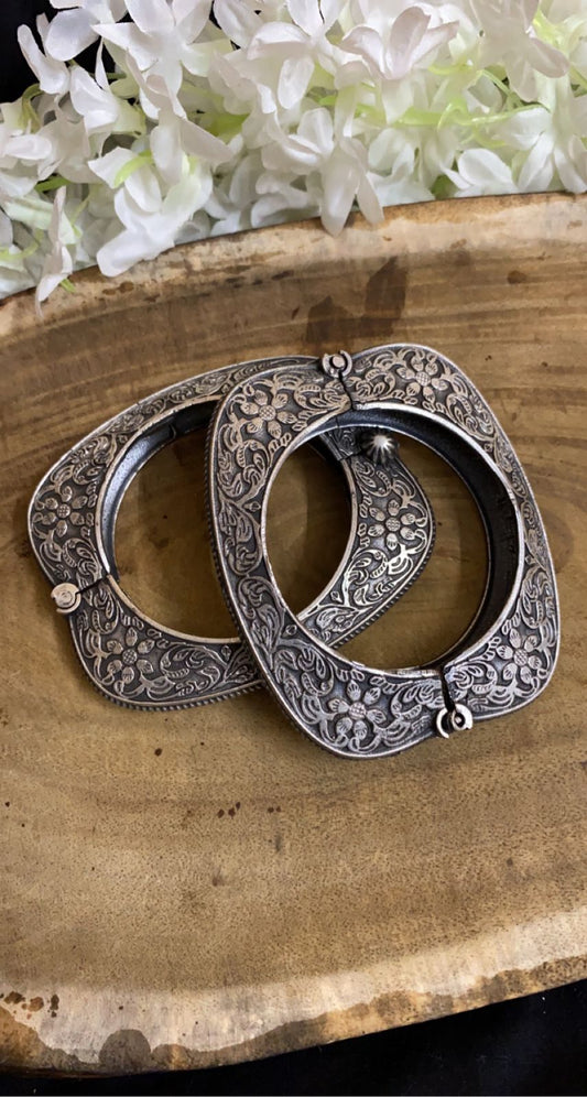 SLA RECTANGLE KADA Gehna Collections