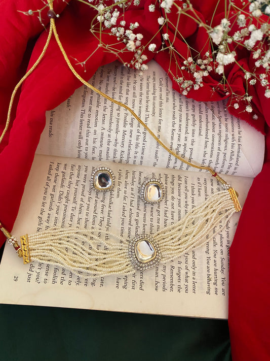 AVIKA CHOKER SET
