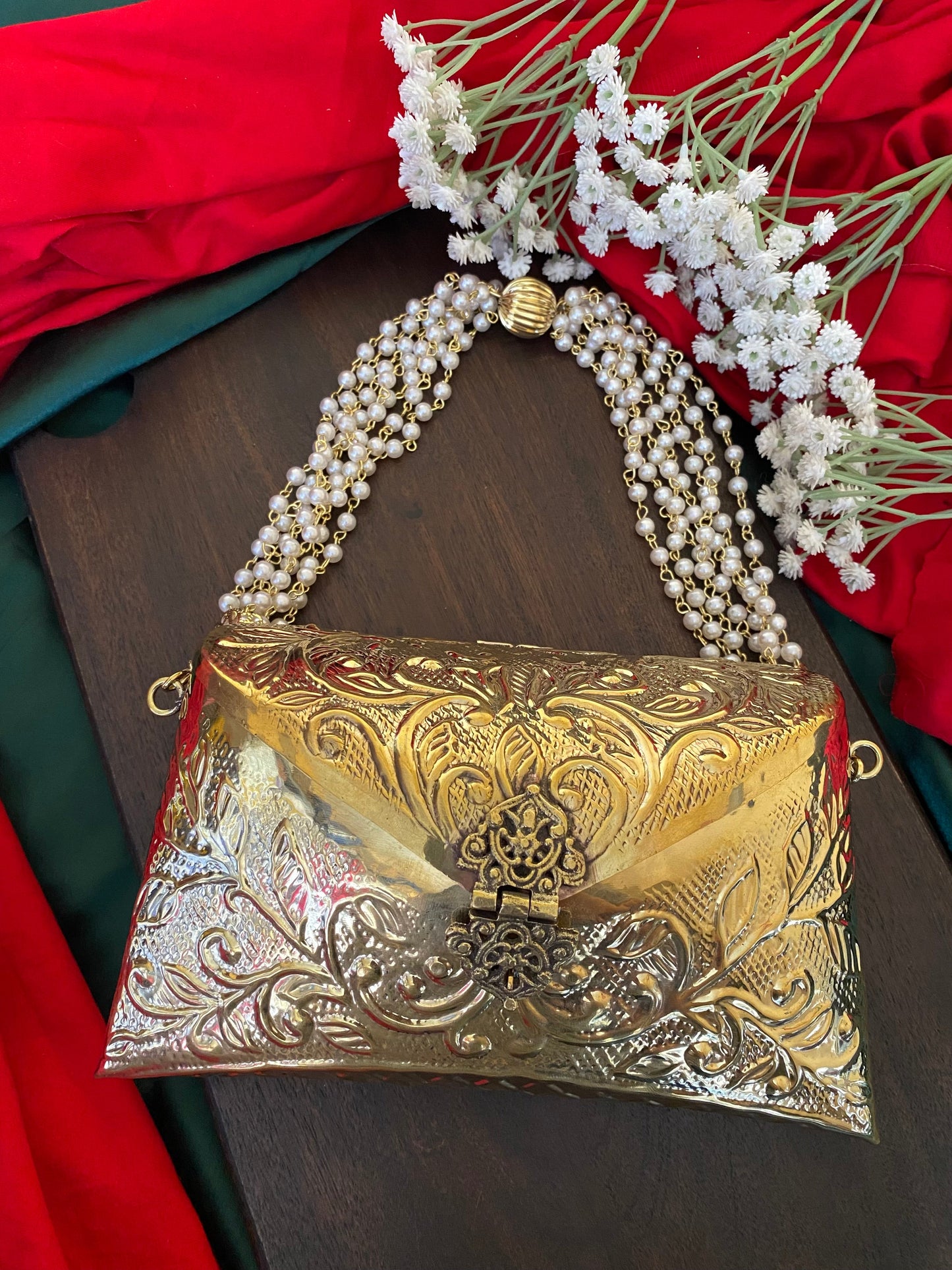 GOLDEN BATUA Gehnacollections