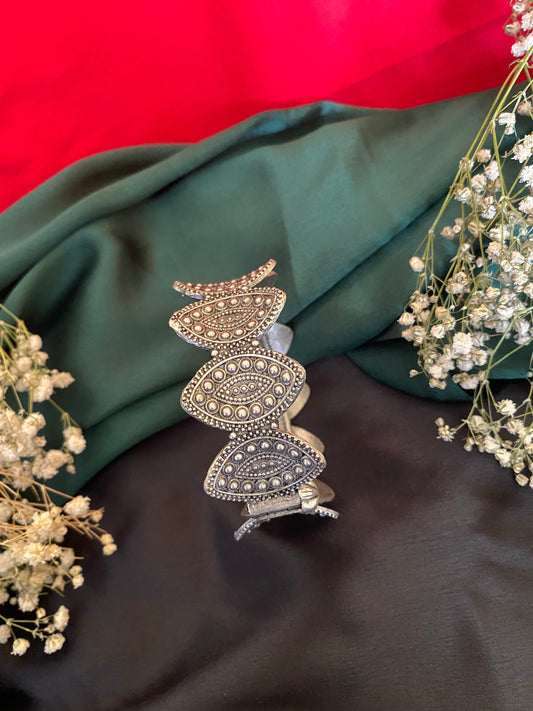 LEAF KADA Gehnacollections