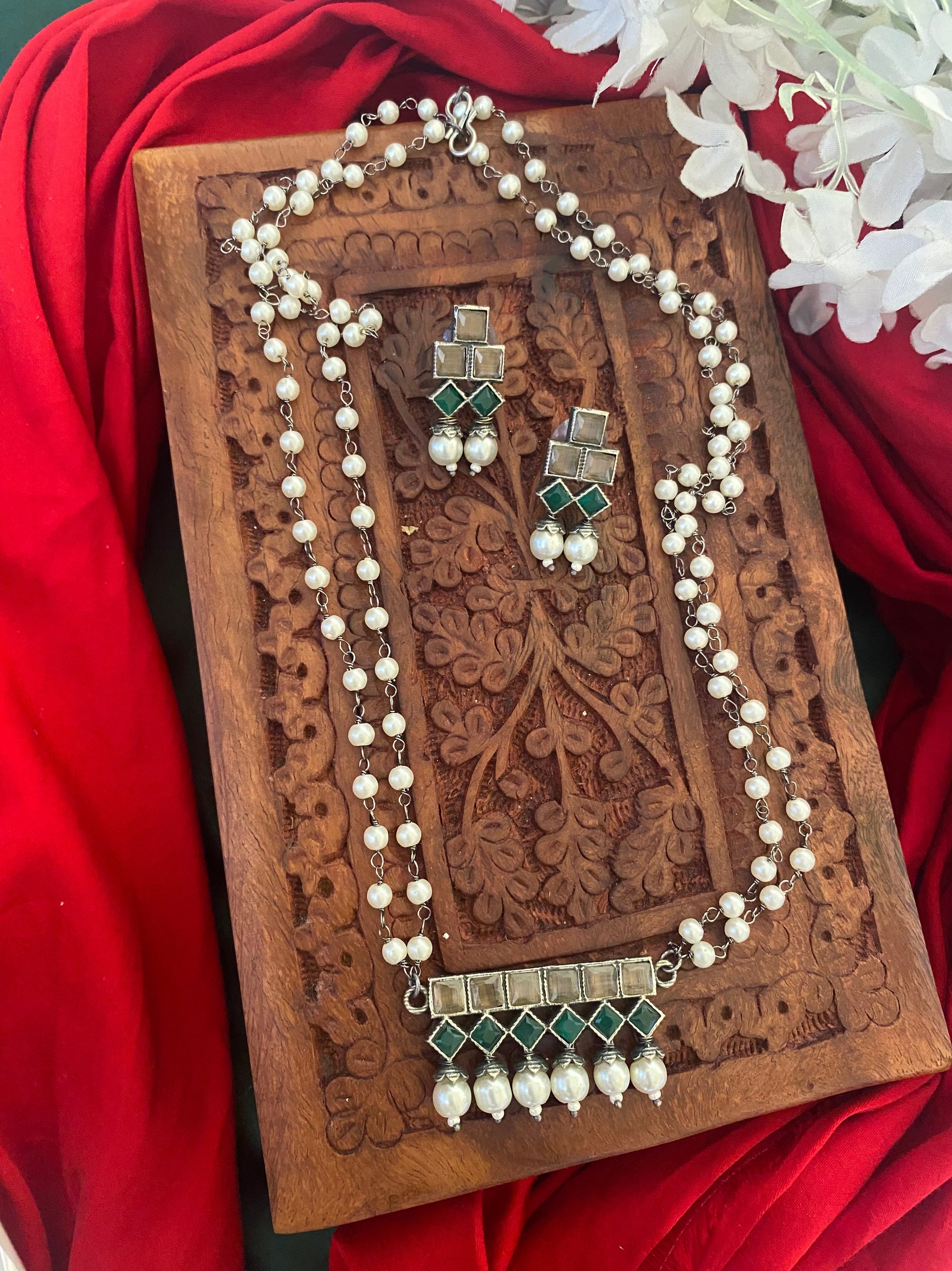 AKIRA MANGALSUTRA SET Gehnacollections