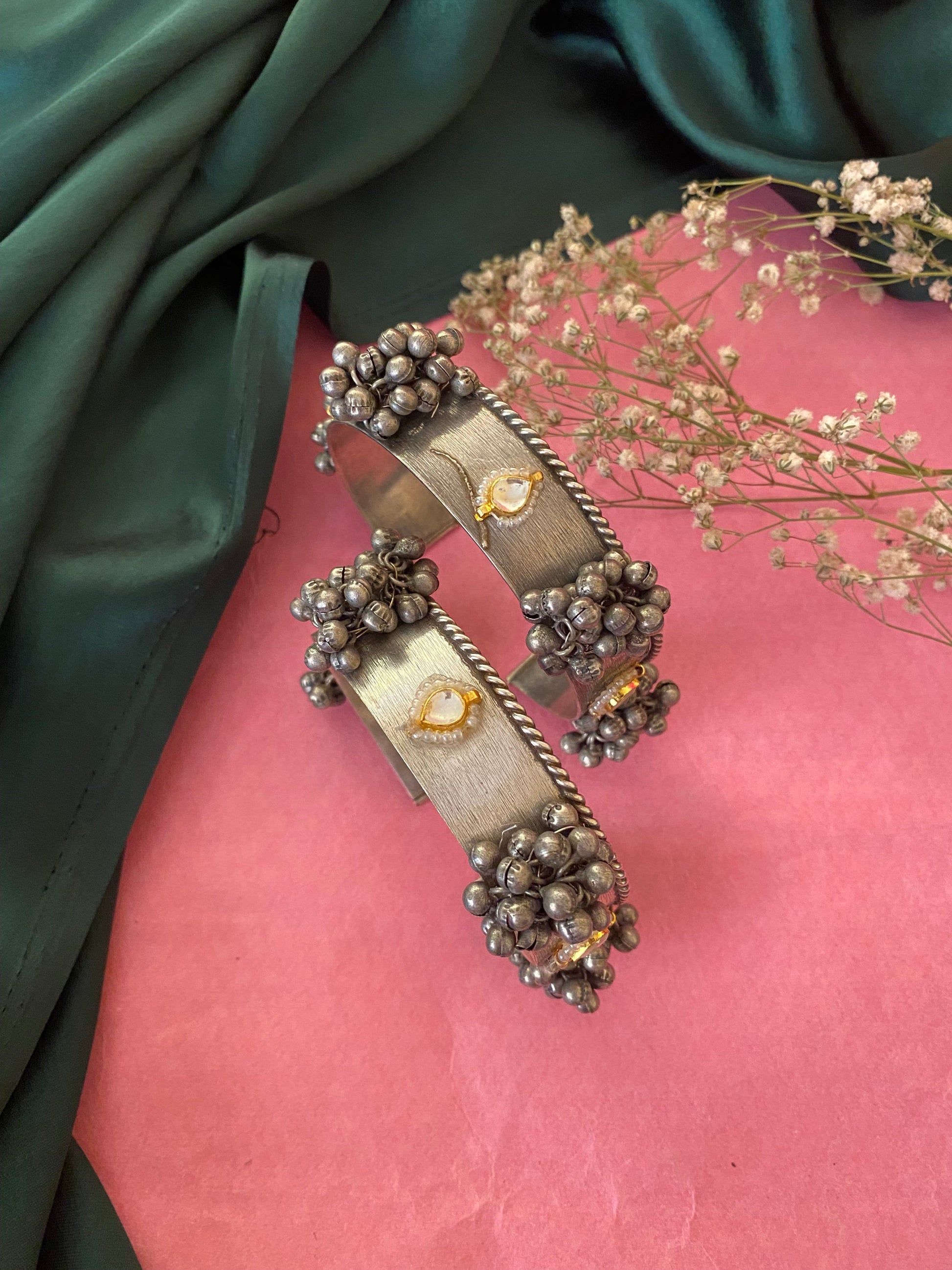 RUHI KUNDAN KADA Gehnacollections