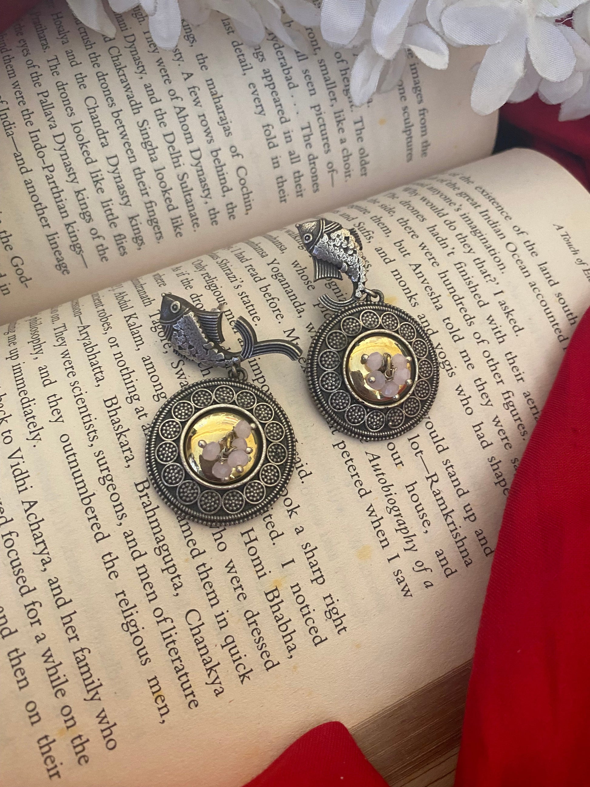 DUAL TONE FISH EARRINGS Gehnacollections