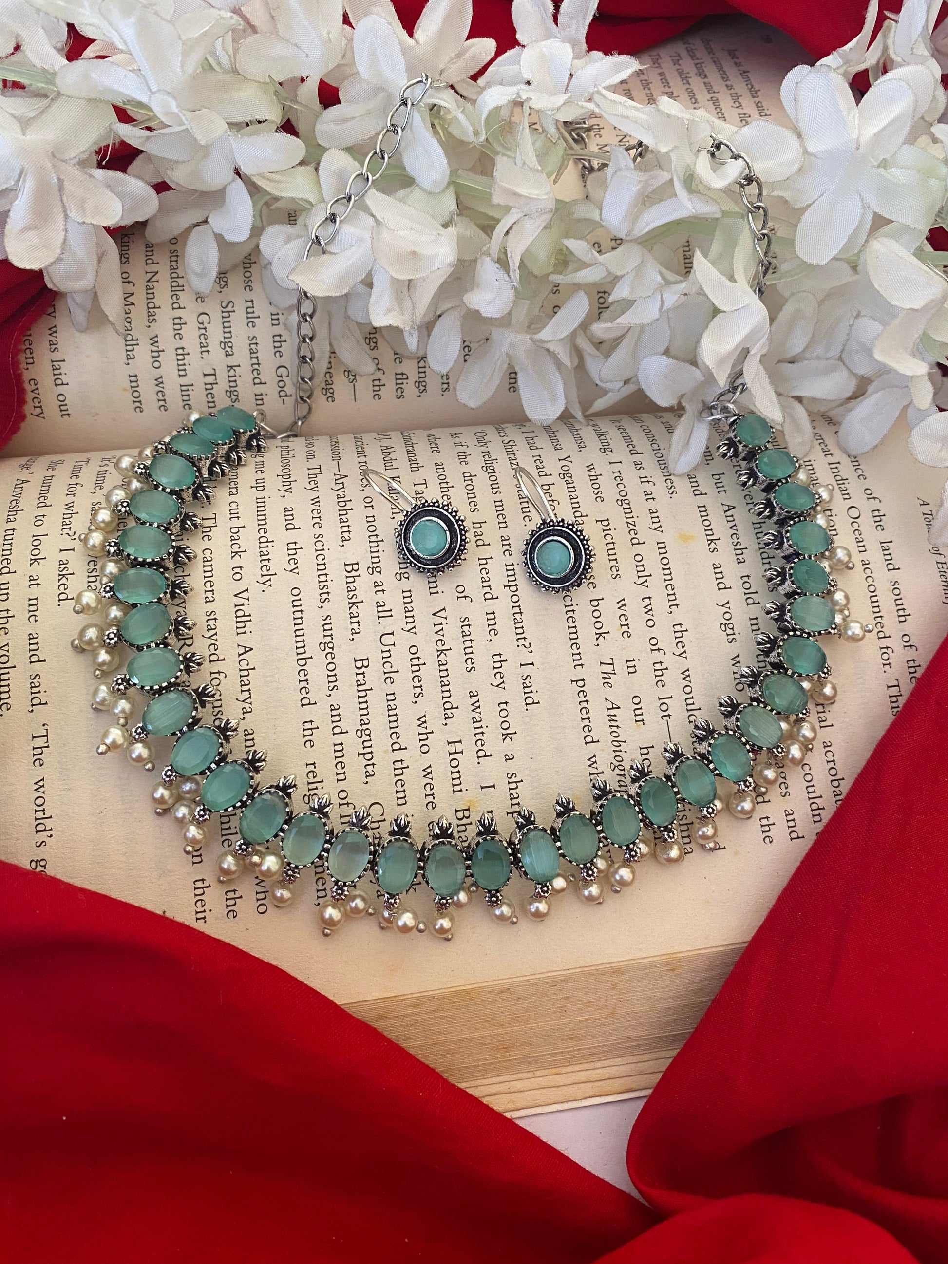 NIVAAN CHOKER SET Gehnacollections