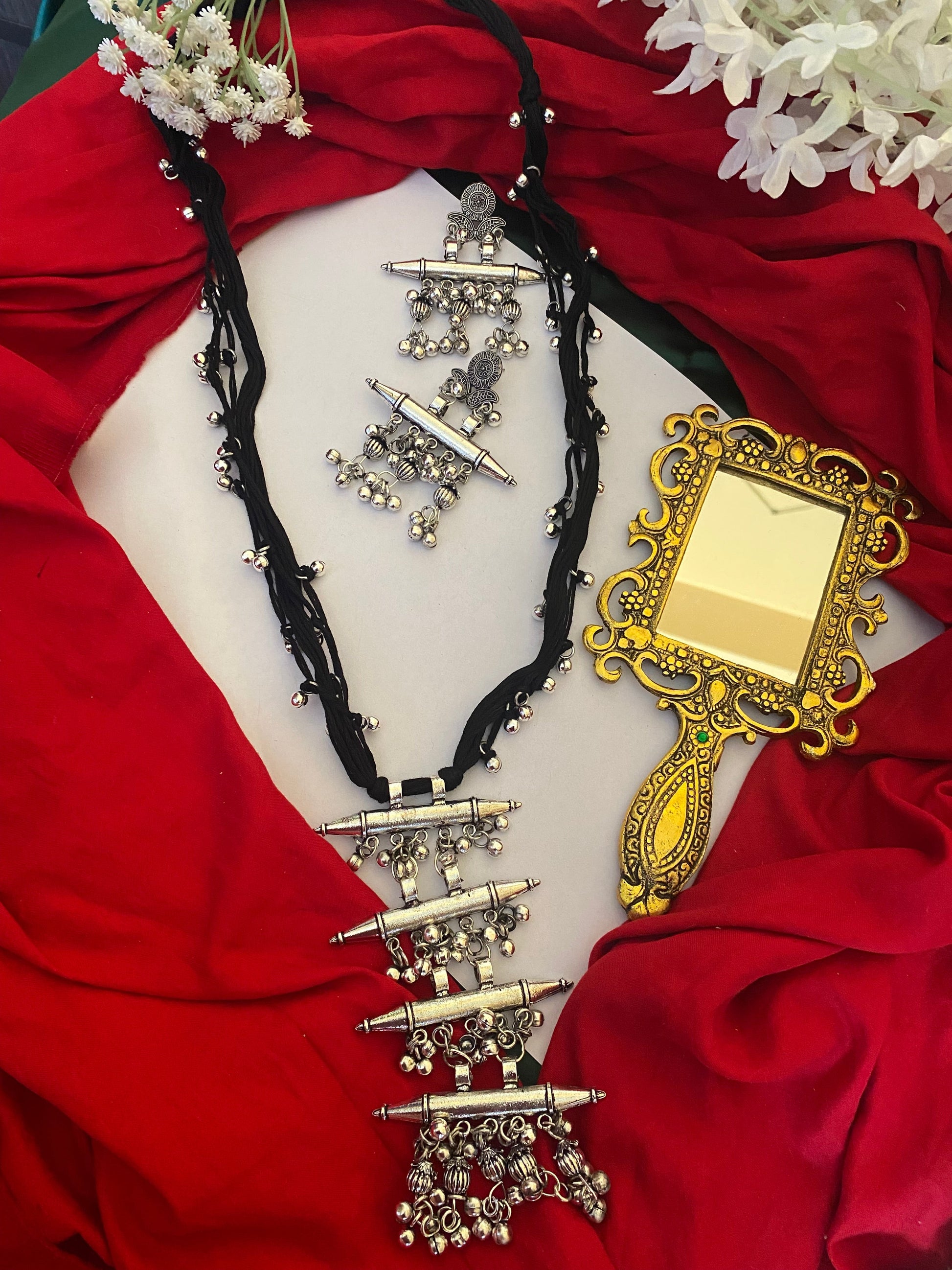 GHUNGHROO THREAD NECKLACE SET Gehnacollections