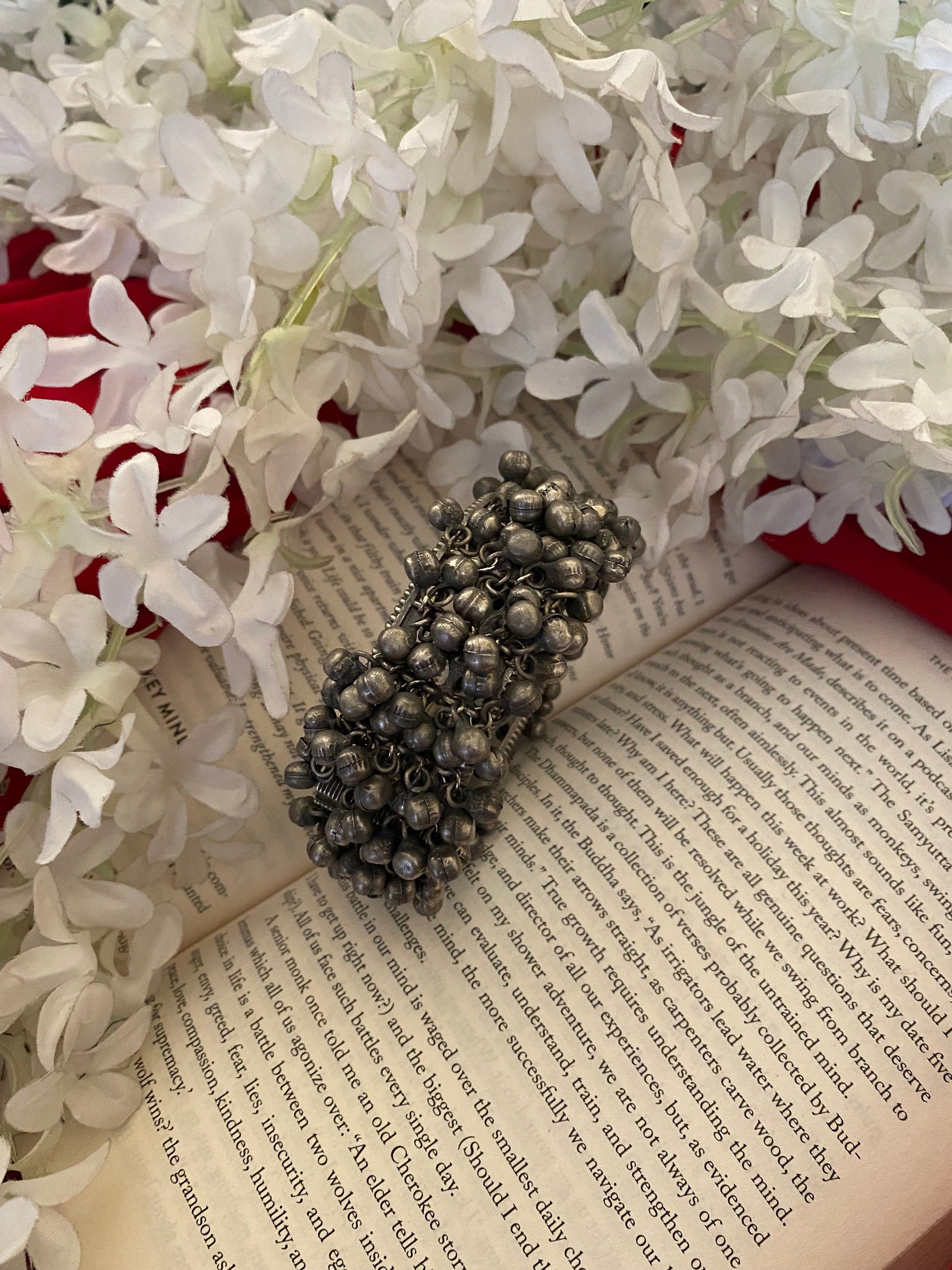 GHUNGHROO KADA Gehnacollections