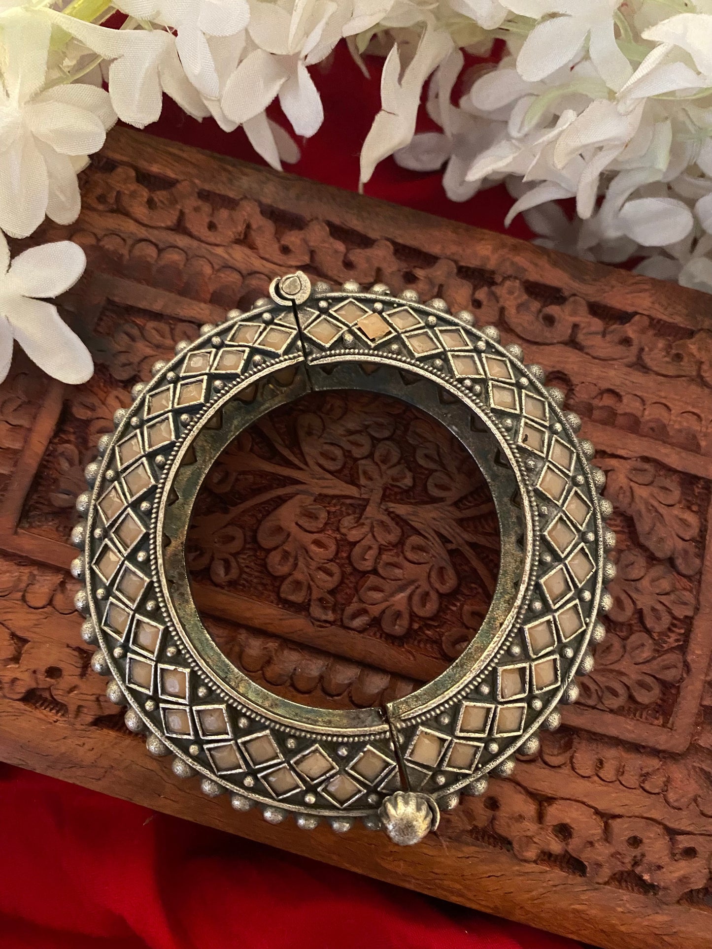 RAJWADA KADA Gehnacollections