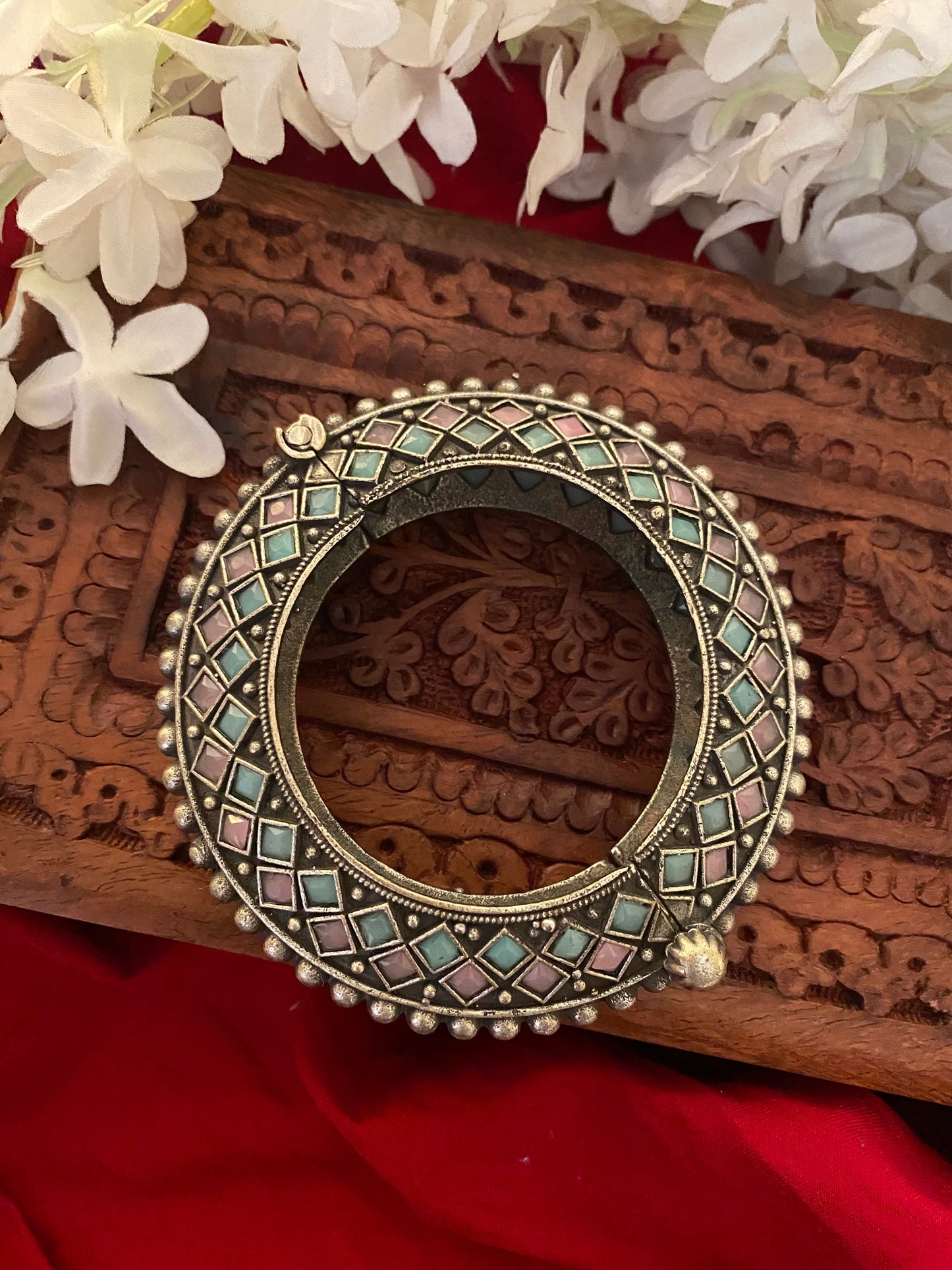 RAJWADA KADA Gehnacollections