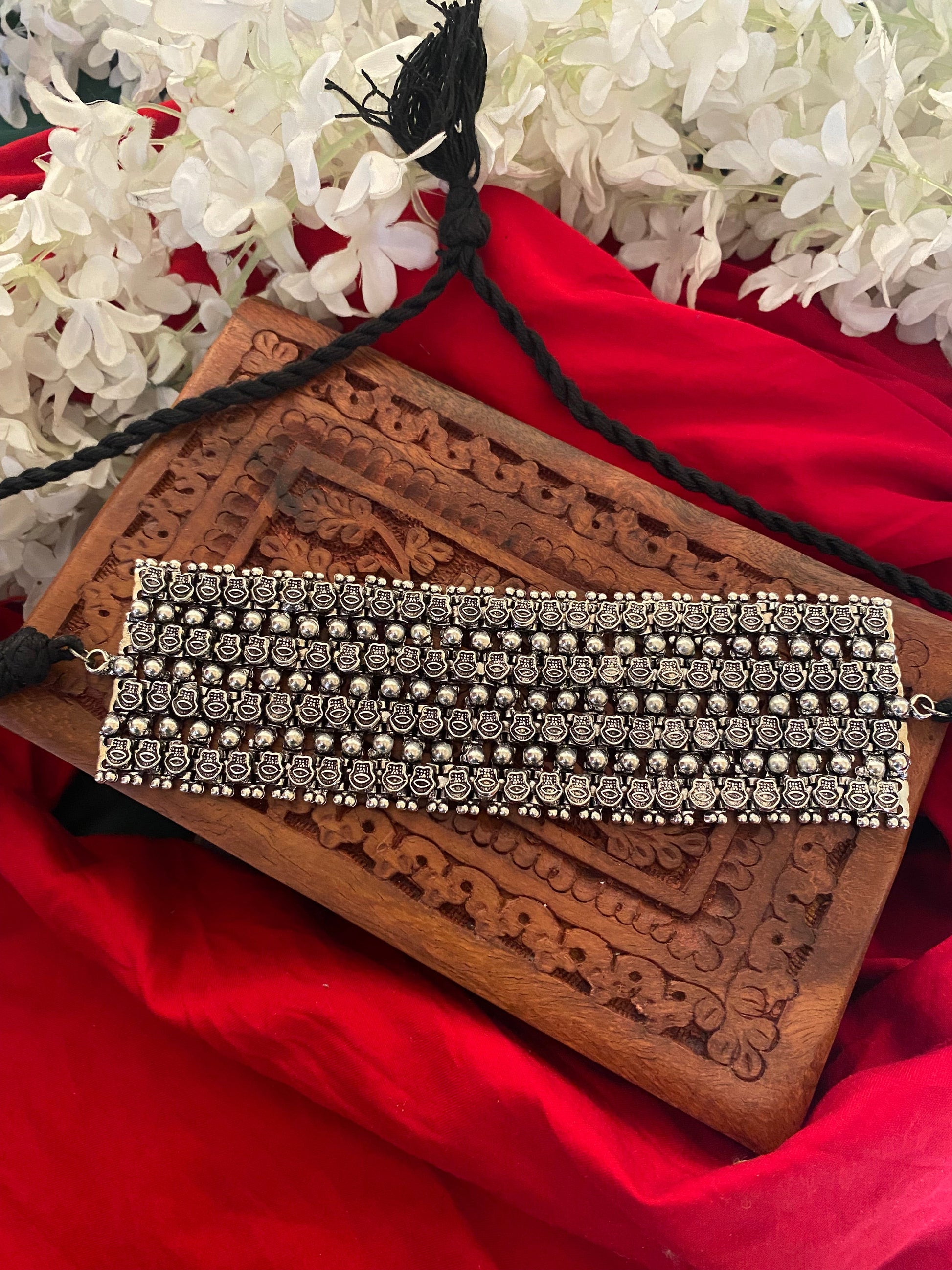 NAVYA CHOKER Gehnacollections