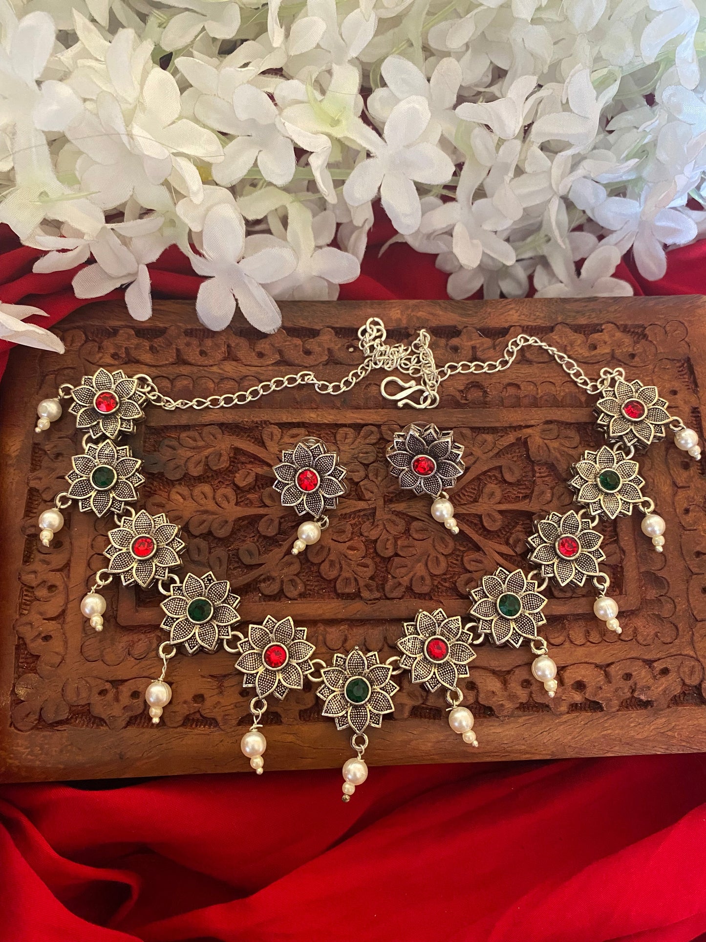 Floral choker set Gehnacollections