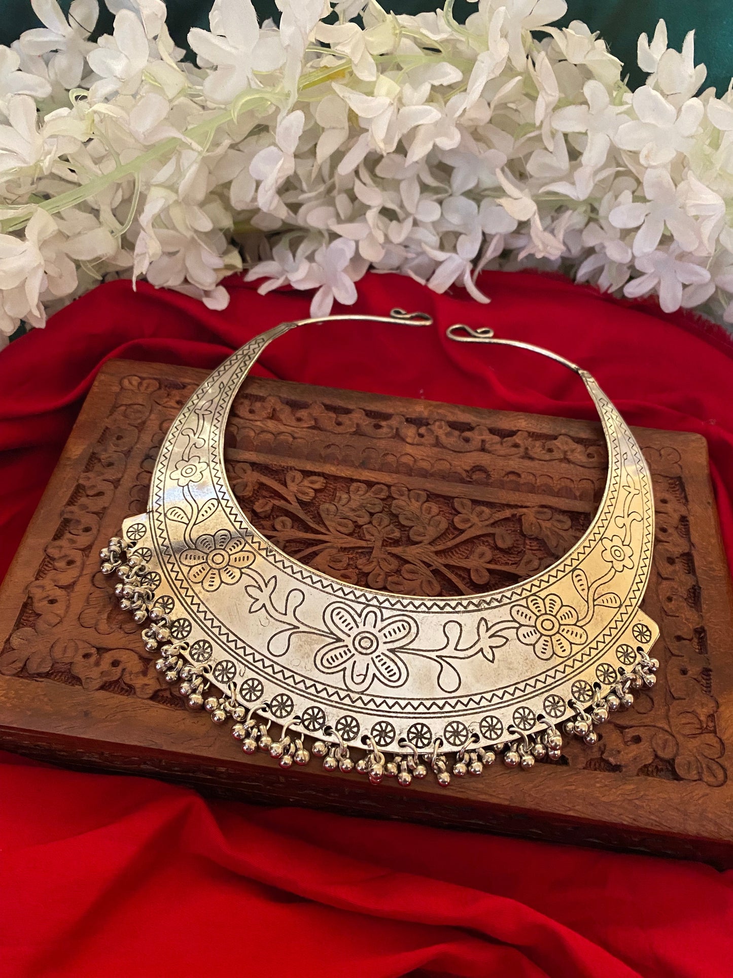 Raveena Hasli Gehnacollections