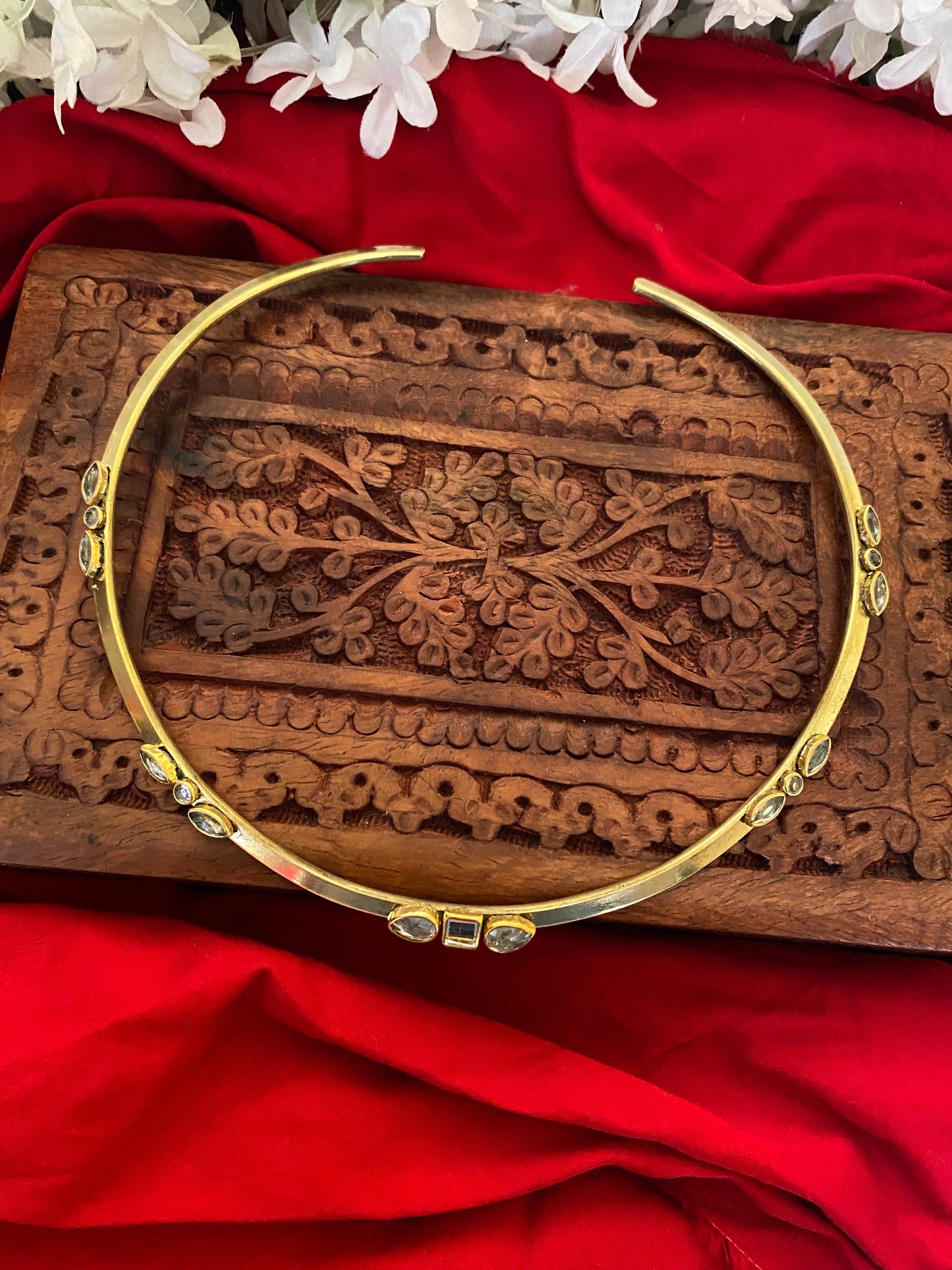 KUNDAN HASLI Gehnacollections