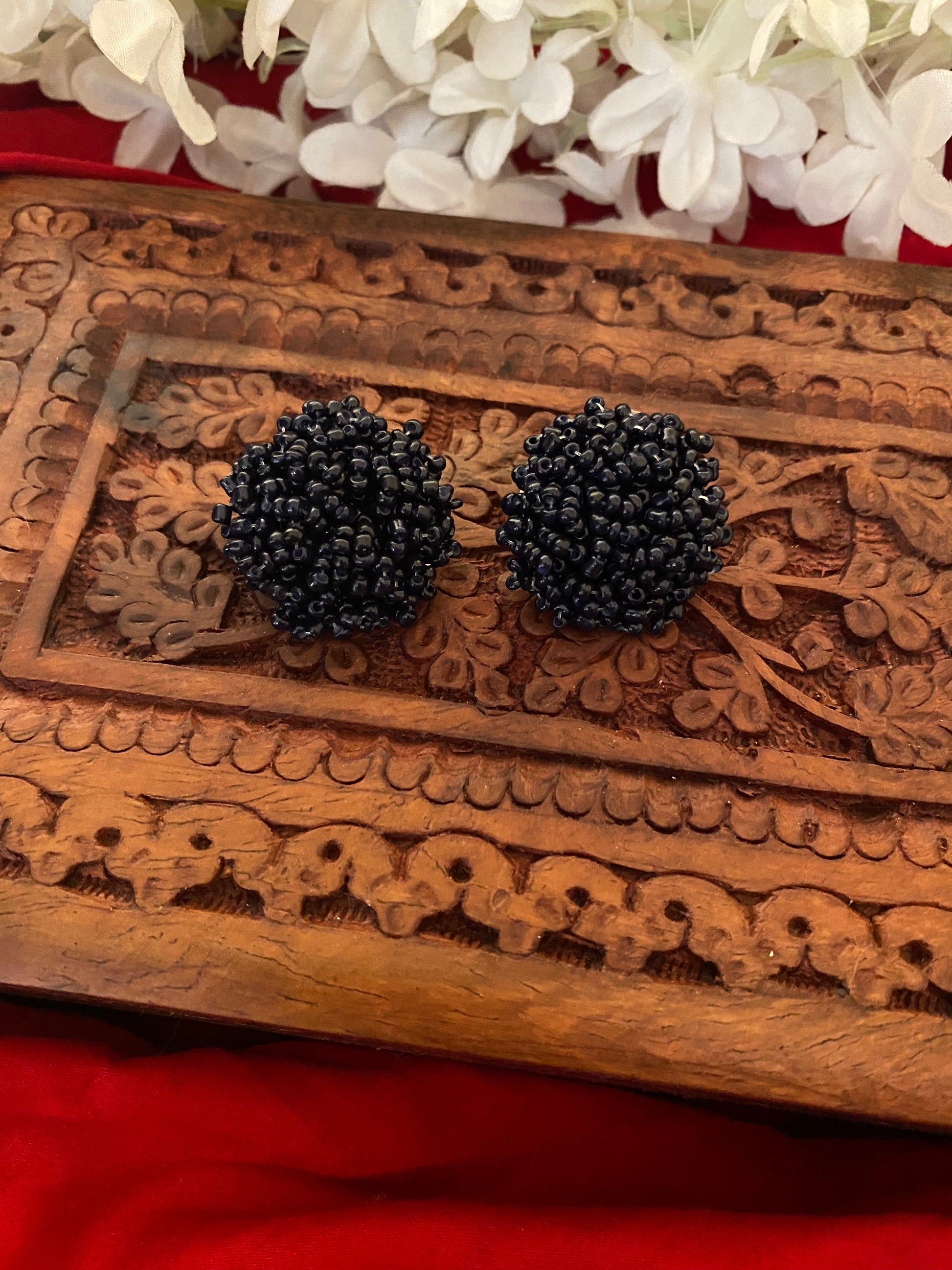 Bead studs Gehnacollections