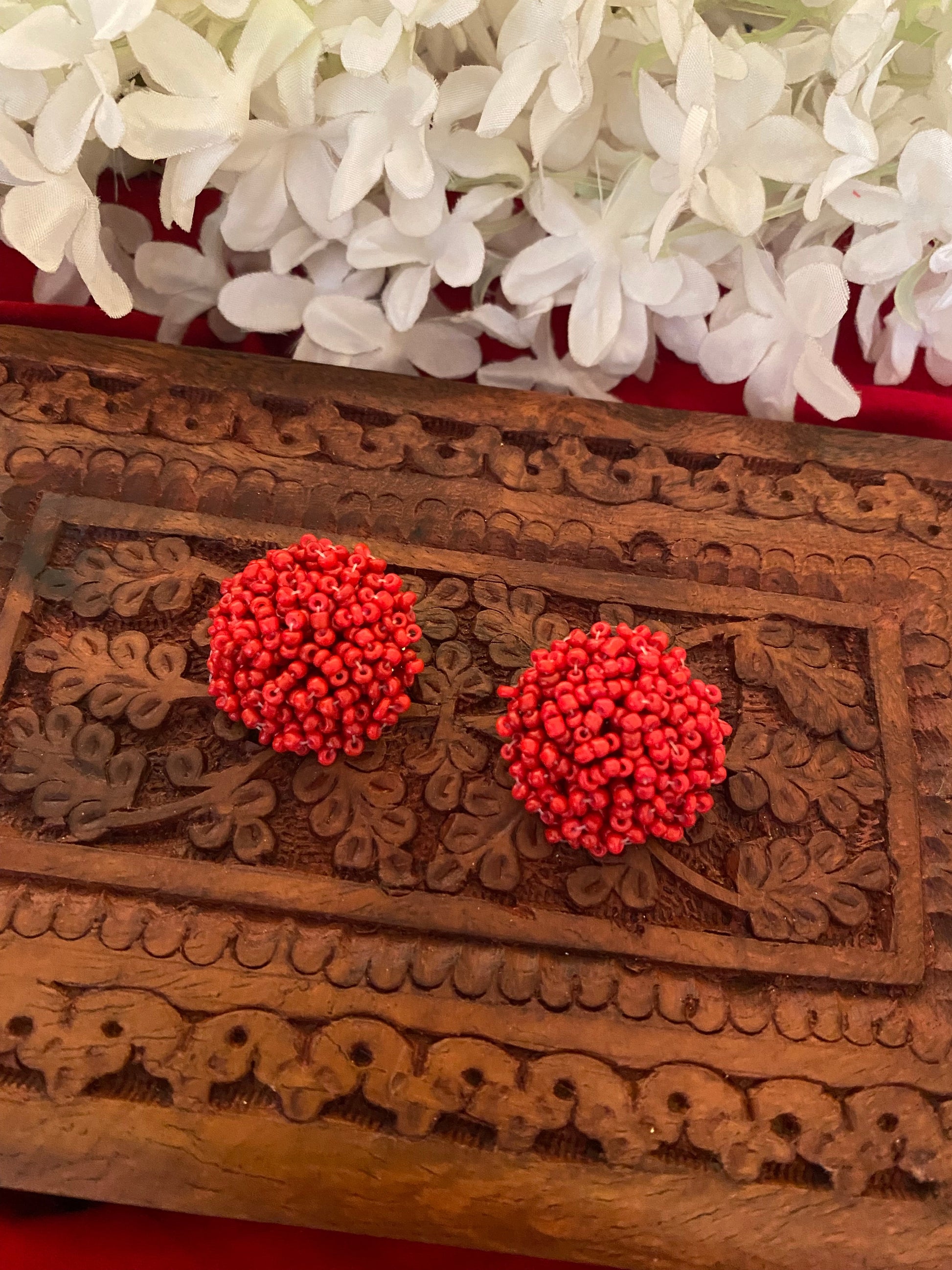 Bead studs Gehnacollections