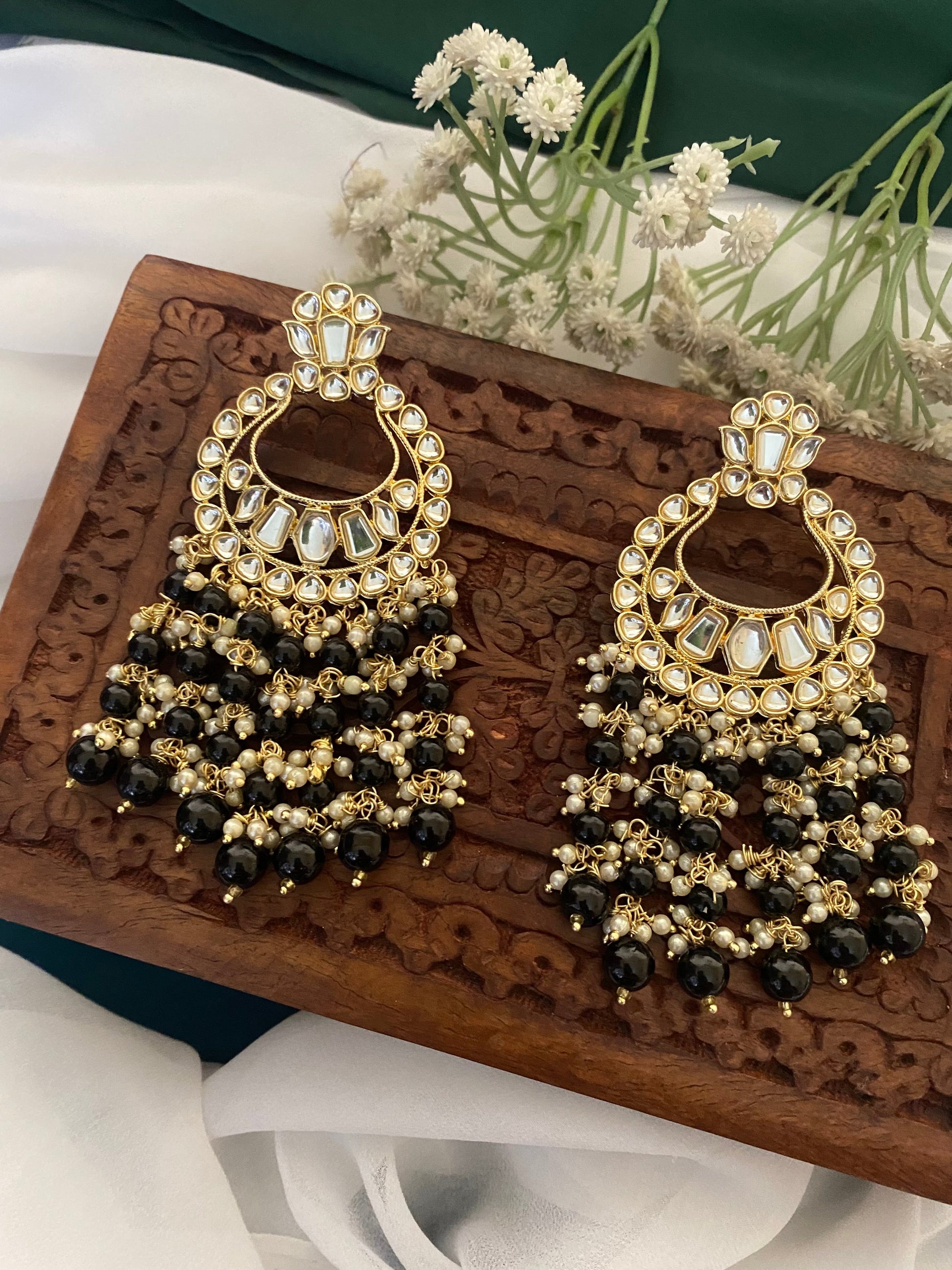 LISA CHANDBALI Gehnacollections