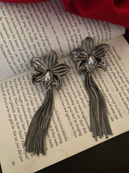 KIYANA EARRINGS Gehnacollections