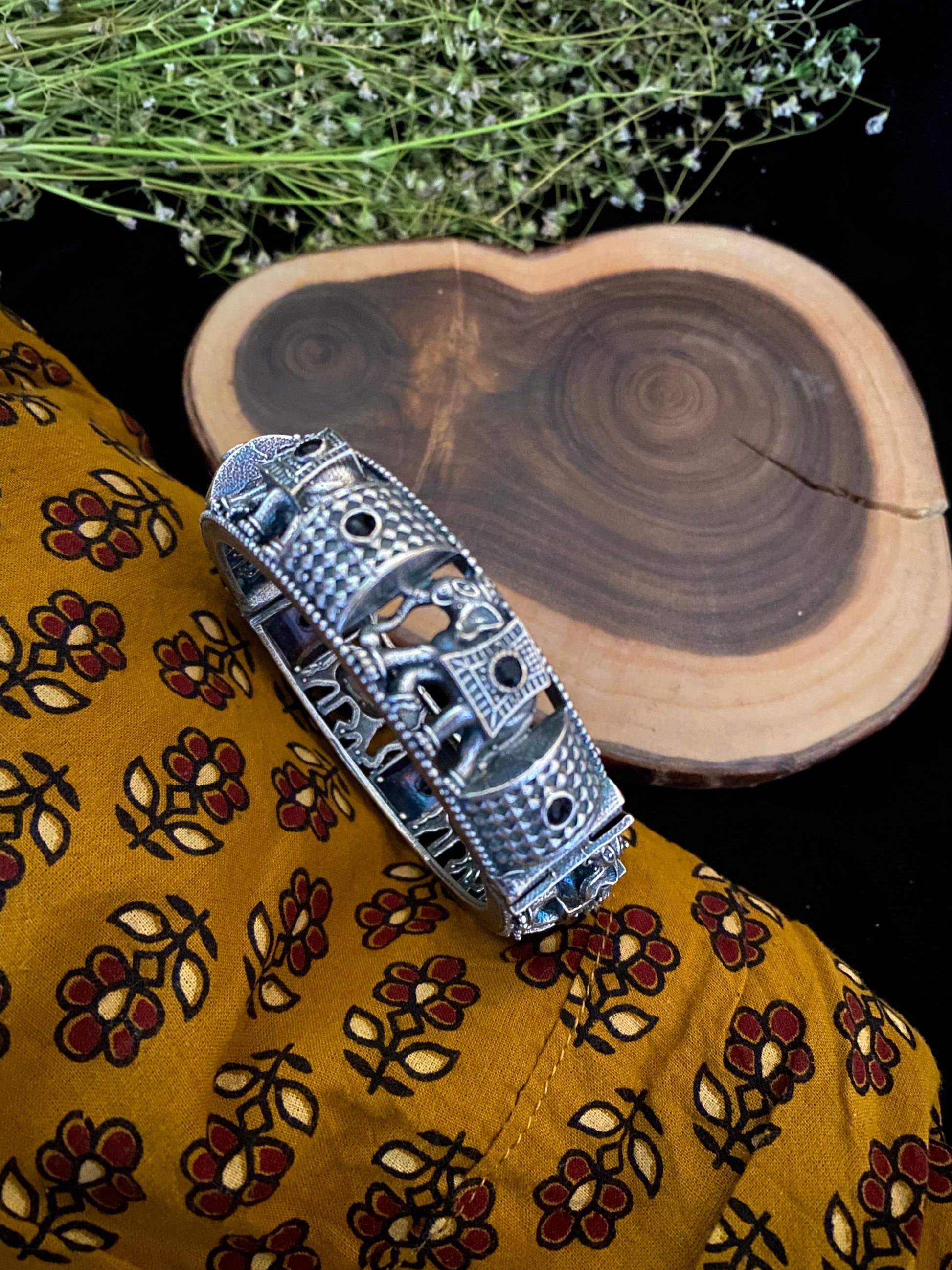 ELEPHANT KADA Gehnacollections