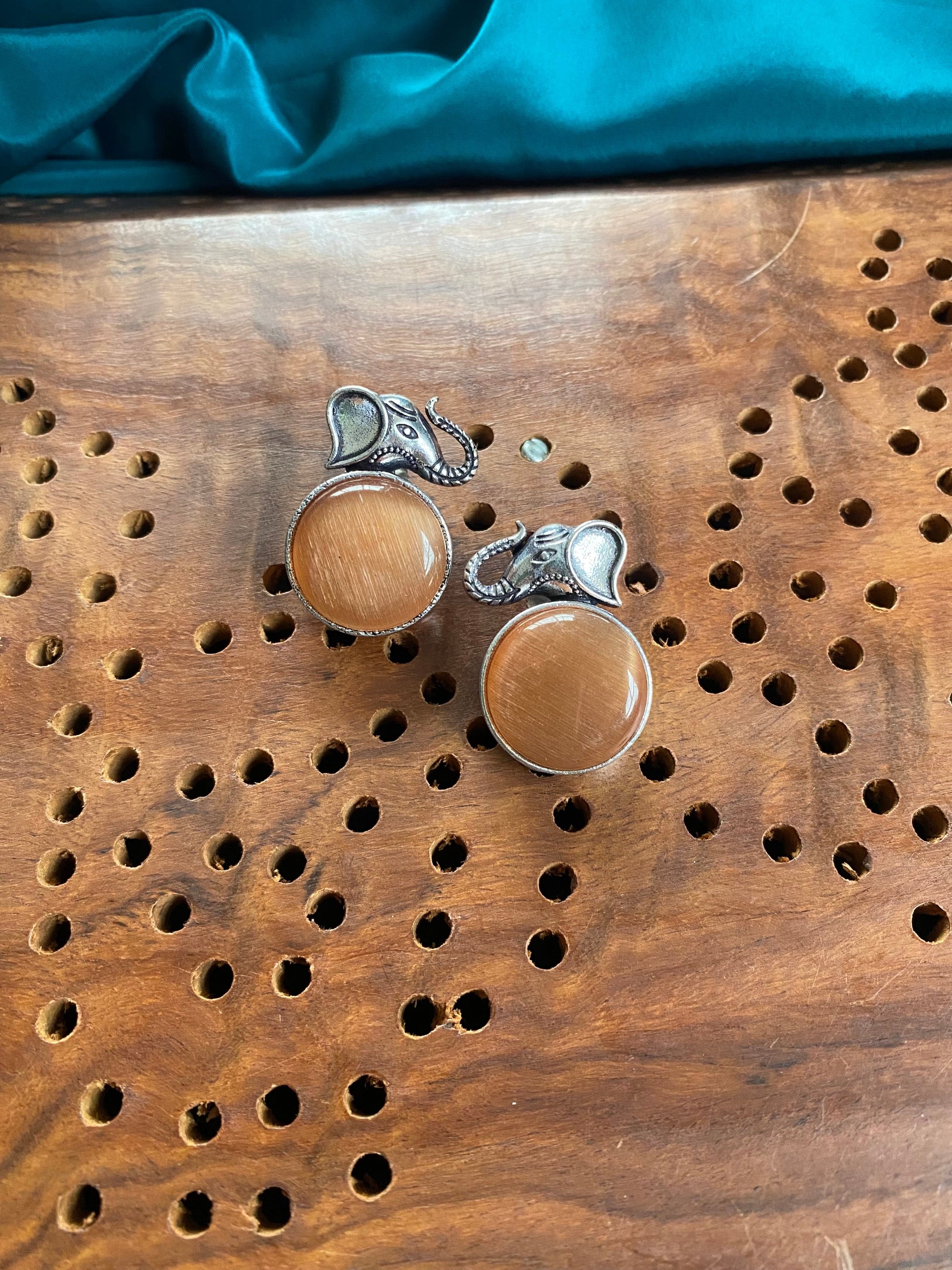 MONALISHA ELEPHANT STUDS Gehnacollections