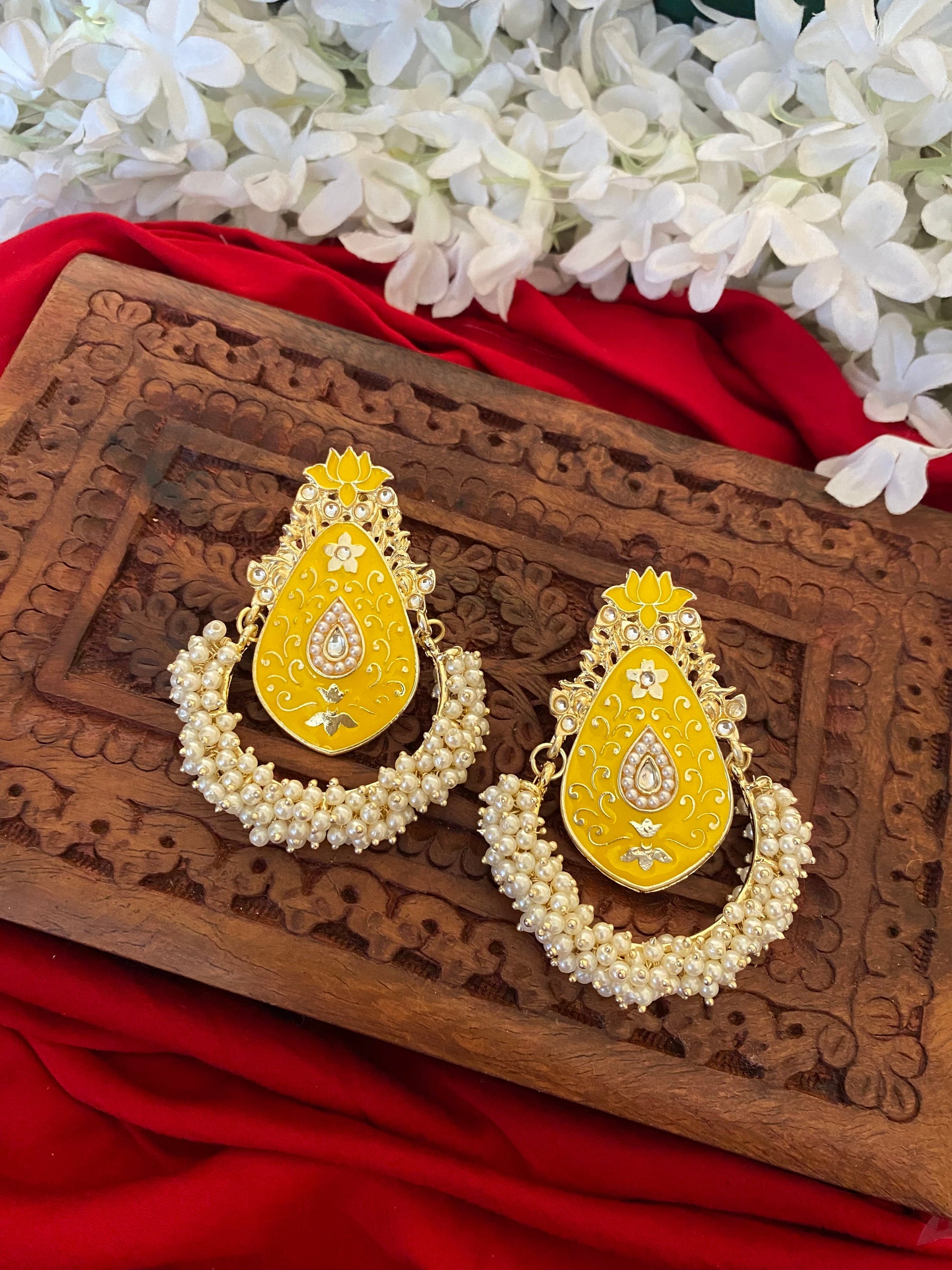 RIYANSHI CHANDBALI Gehnacollections