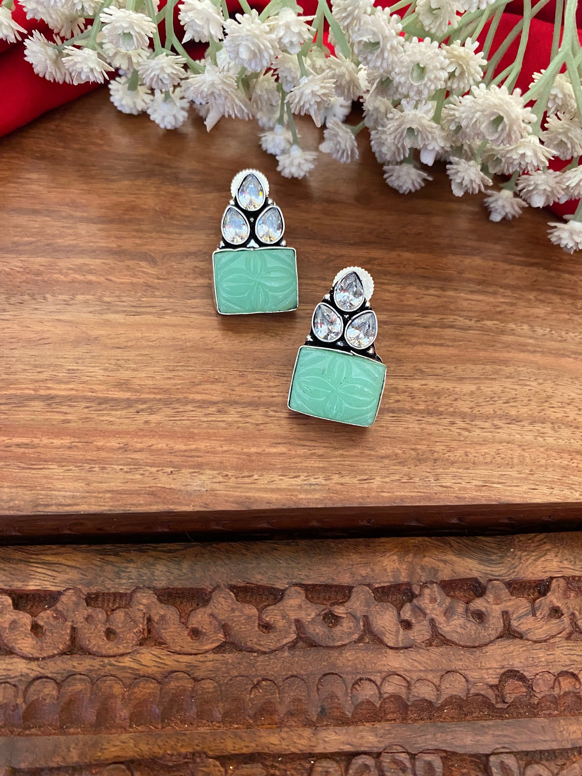 STONE STUDS Gehnacollections