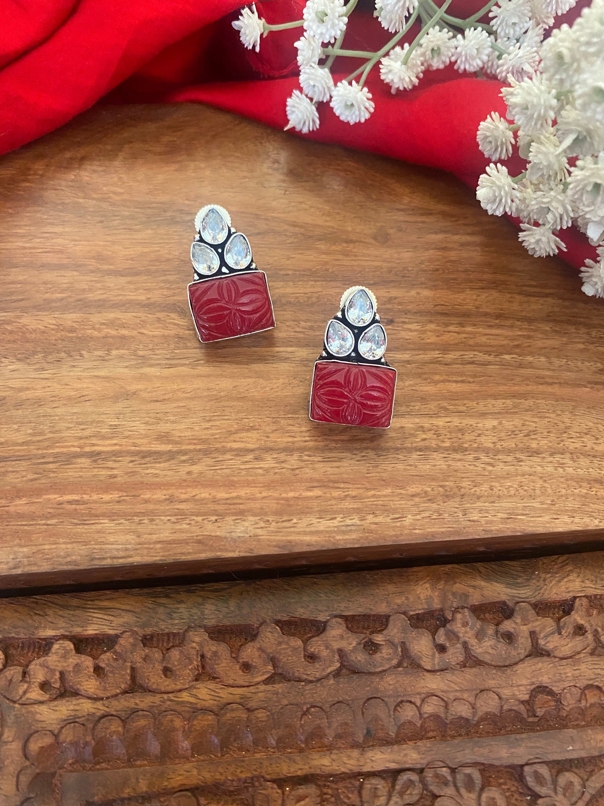 STONE STUDS Gehnacollections