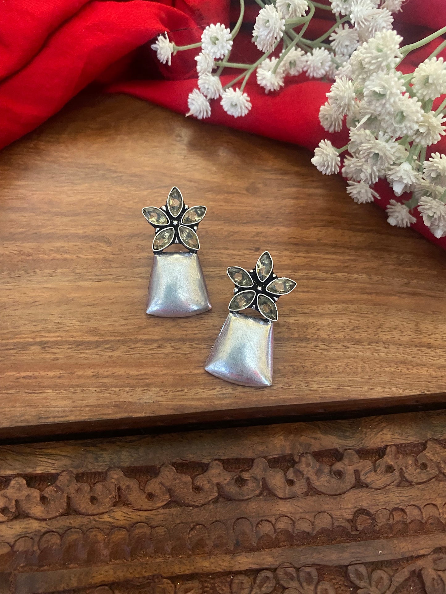 PAVI STONE STUDS Gehnacollections