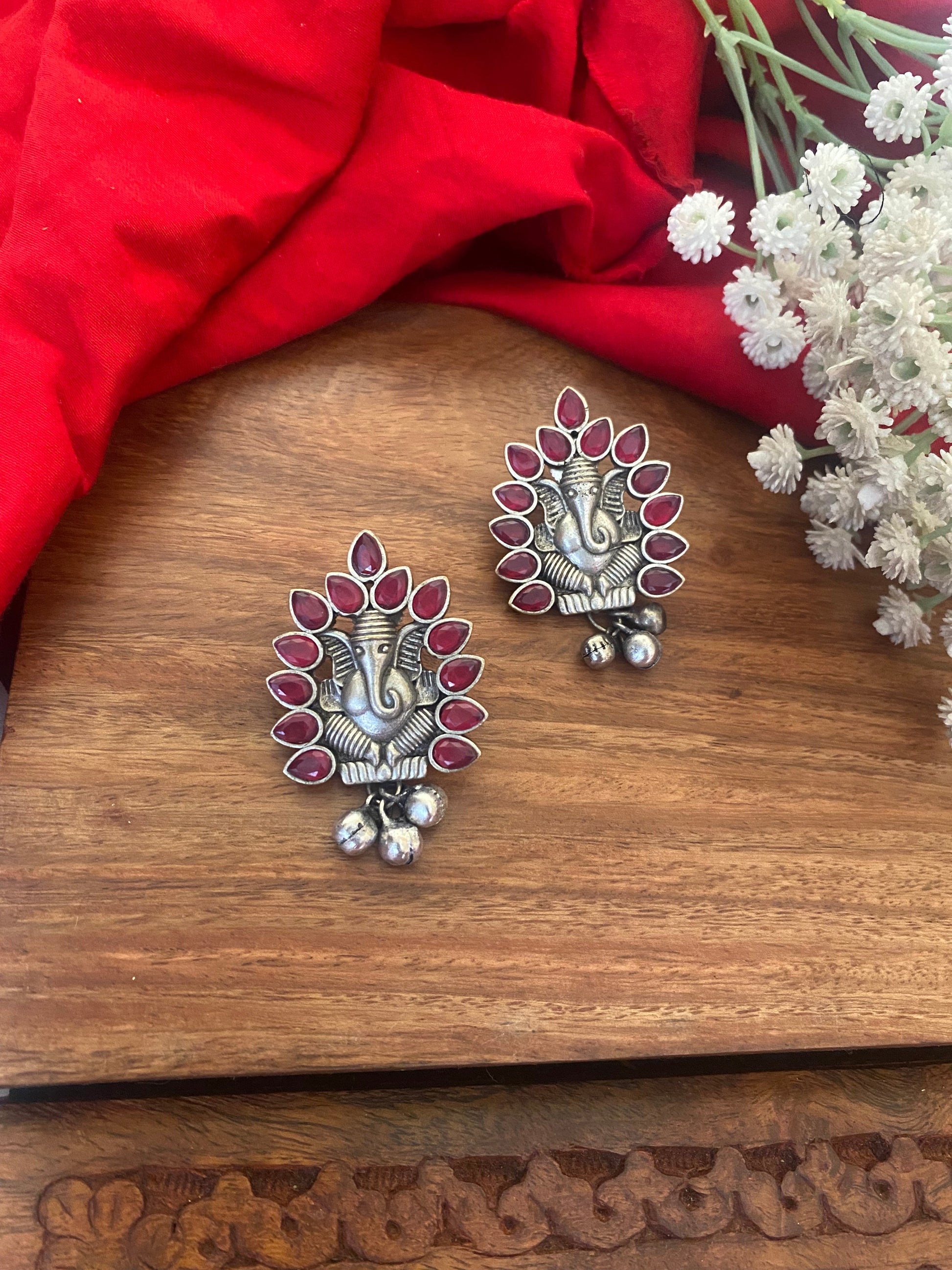 GANNU JI STONE STUDS Gehnacollections