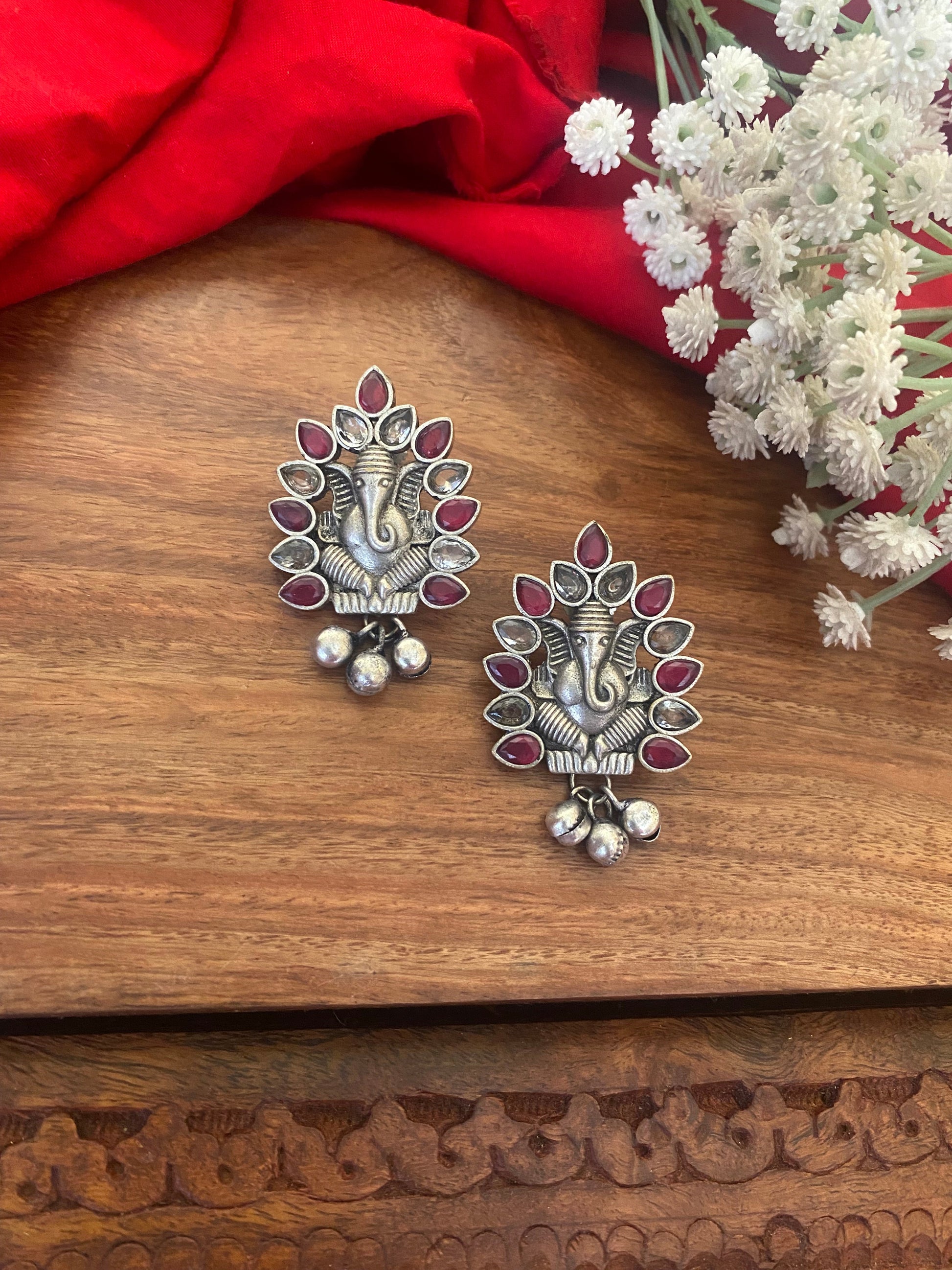 GANNU JI STONE STUDS Gehnacollections