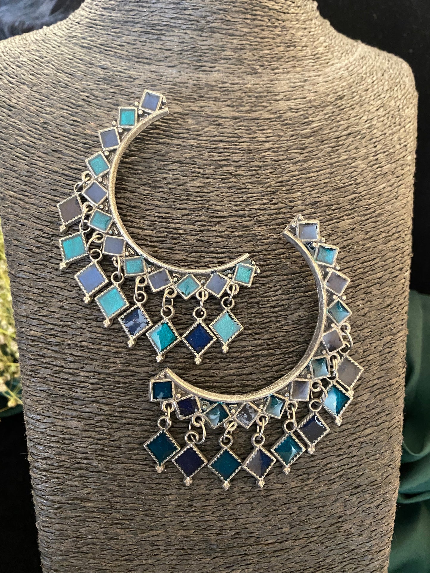 HALF MOON EARRINGS Gehnacollections