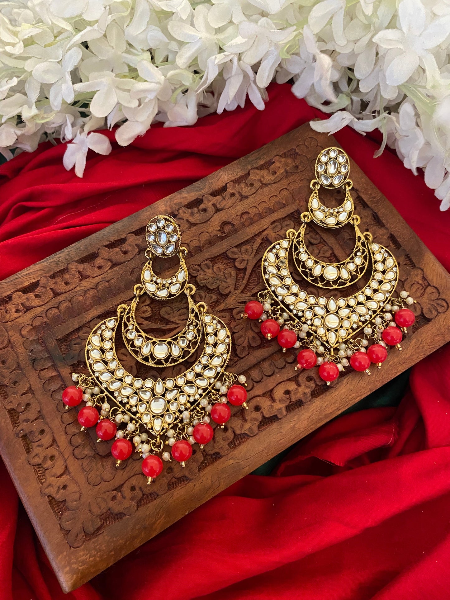 KIYARA CHANDBALI Gehnacollections