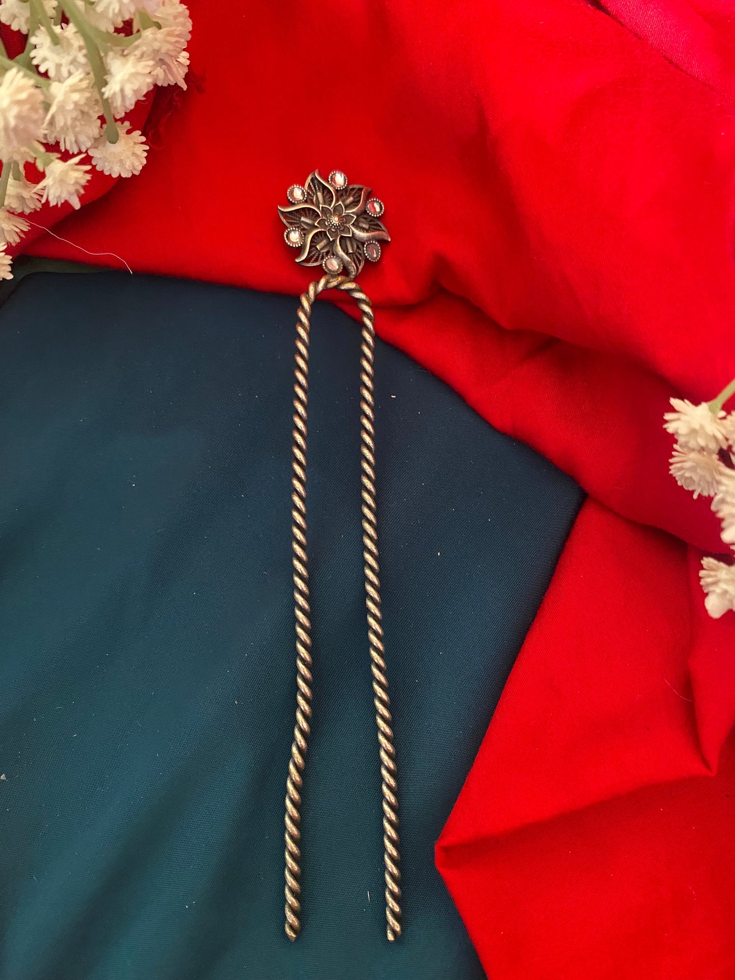 STONE FLORAL BUN CLIP Gehnacollections