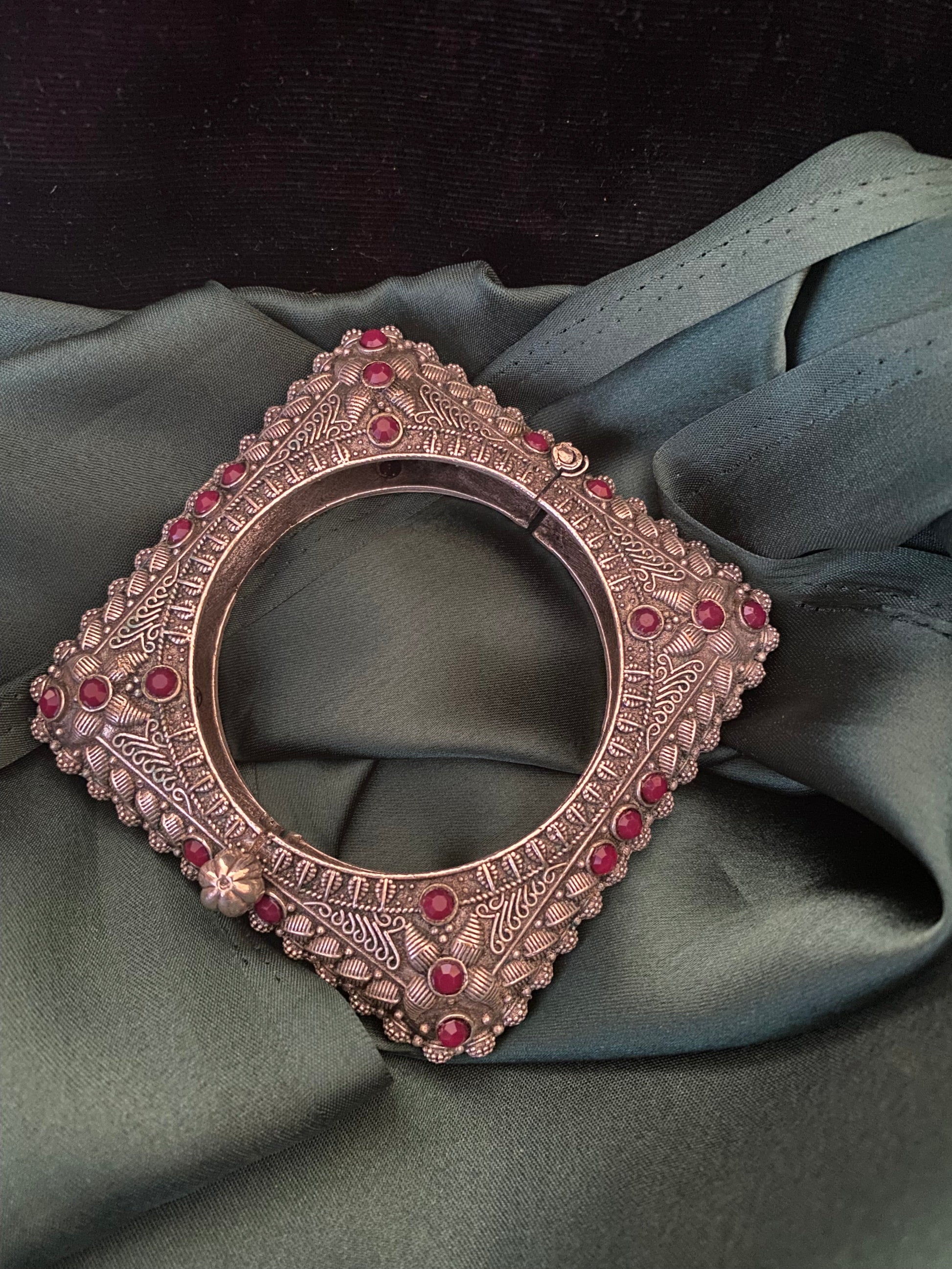 SHAMA KADA Gehnacollections